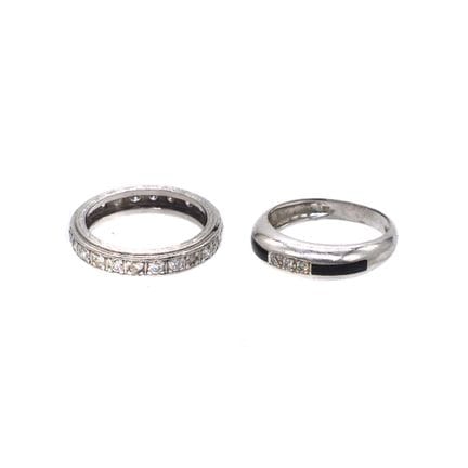 BAGUES. LOT de 2 bagues en or gris 18K:
Une bague 