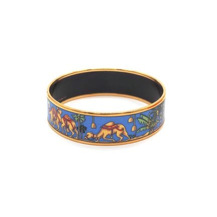 HERMES. Bracelet en émail à motifs de chameaux et 