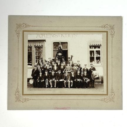 ULFLINGEN. Grande photographie contrecollée sur ca