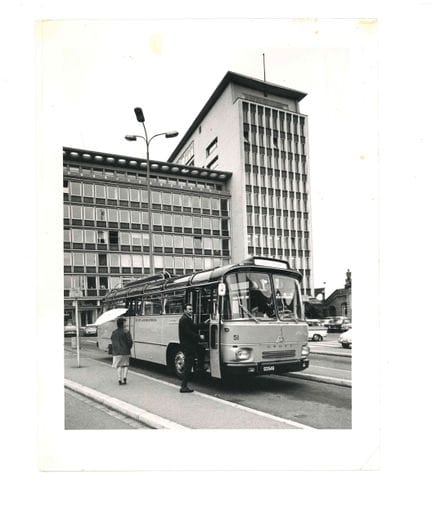 BUS. Bus des Chemins de fer Luxembourgeois devant 