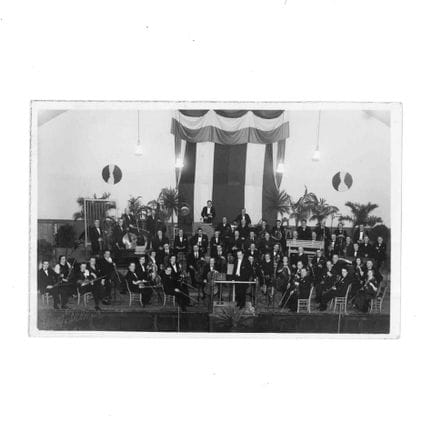 MUSIQUE. Carte-photo des photographes FEY frères d