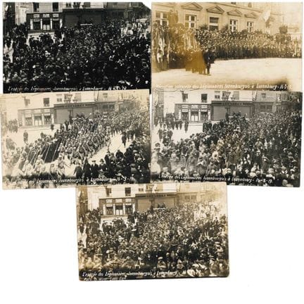 GUERRA I . 5 fototessere dei legionari che entrano
