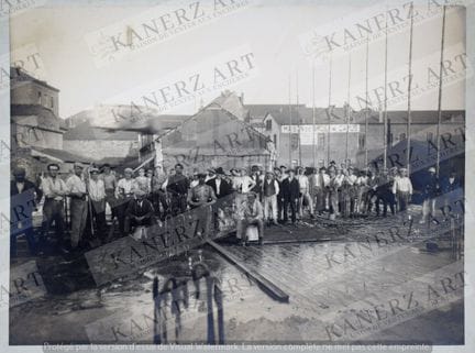 CONSTRUCTION. Grande photographie contrecollée sur