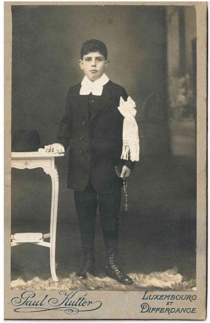 KUTTER. Photographie format cabinet d'un communian