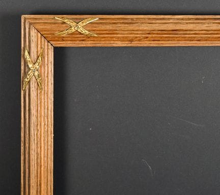 École anglaise du XXe siècle. Cadre en bois, orné 