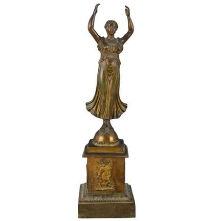 Vestal Virgin. Mercury-gilded bronze sculpture. Fr