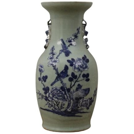 Porcelain vase decorated with birds and polychrome