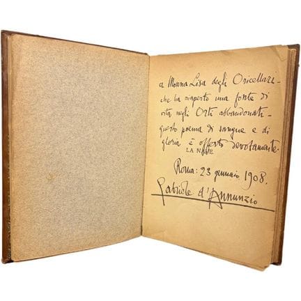 Book with an autographed dedication by G. D'Annunz