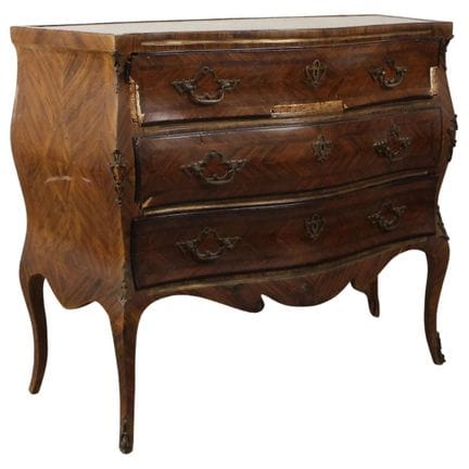 Commode en palissandre avec moulures à motifs géom