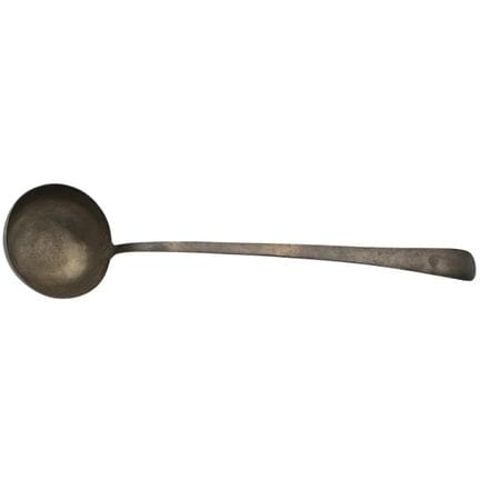 Ancienne louche en argent. XIXe siècle. 220 g