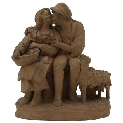 „Werben“ – Figurenpaar aus roher Terrakotta. Auf d
