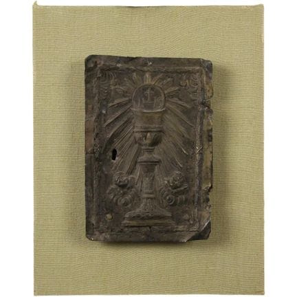 Porte de tabernacle en argent ancien, gravée et re