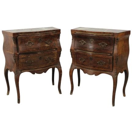 Paire de tables de chevet à deux tiroirs en paliss