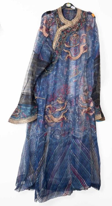 Une robe d'été chinoise en gaze de soie, de la dyn