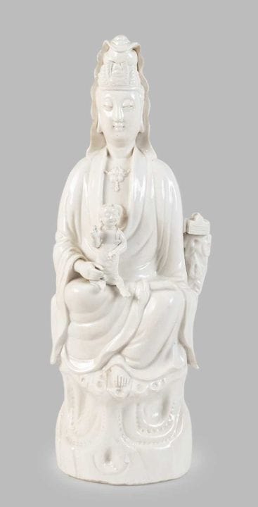 Statuette de Guanyin en « Blanc de Chine », de la 