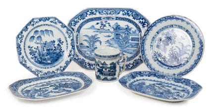 Un plat en porcelaine chinoise, époque Qianlong, d
