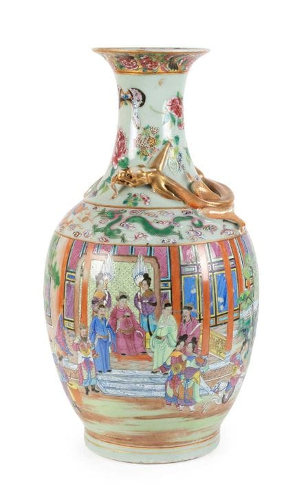 Vase en porcelaine cantonaise, milieu du XIXe sièc