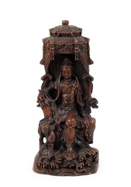 Une figurine chinoise en buis représentant Guanyin