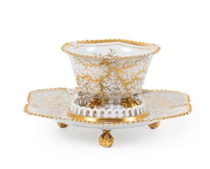 A Flight, Barr & Barr Worcester Porcelain Cabinet 