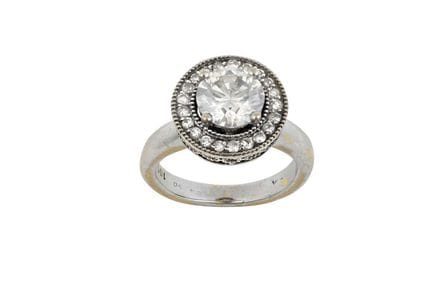 Anello in oro bianco 18 carati con diamanti a grap