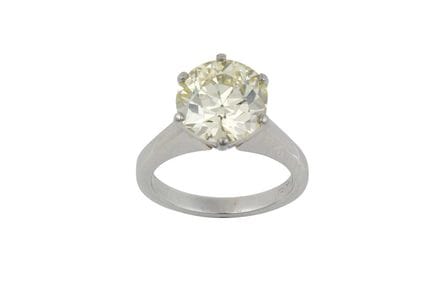 Anello con diamante solitario: diamante rotondo a 