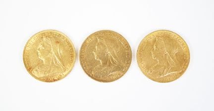 Set di tre monete d'oro, Vittoria vedova, 1900.