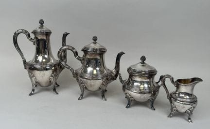 Tee- und Kaffeeservice aus 950/1000er Silber mit E