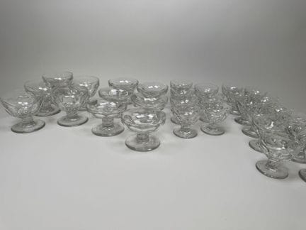 BACCARAT.
Modèle EXCELSIOR.
Partie de service de v