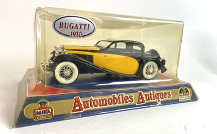 MIRA, 1/25e.
BUGATTI 1930 en boîte.