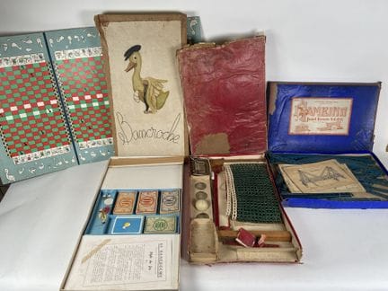 Ensemble de trois jeux : 
- Bancroche : jeu de pla