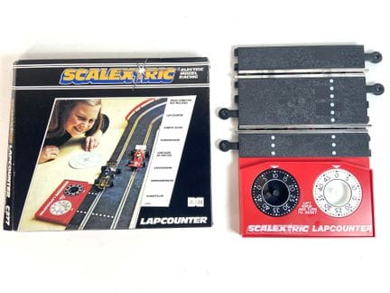 SCALEXTRIC.
Compteur de tours, lapcounter.
26 x 23