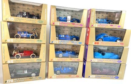 BRUMM 1/43e.
- 3 BUGATTI Brescia HP 40 (1921)
- 6 