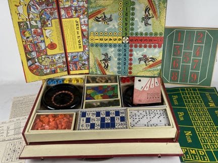Mallette de jeux de société complète dont : jeu de