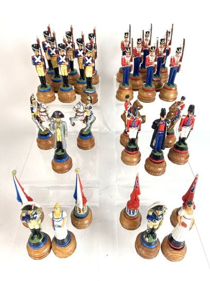 Set of lead soldiers on wooden bases that can be a