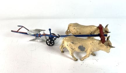 QUIRALU.
Attelage à deux bovins et un soc de labou