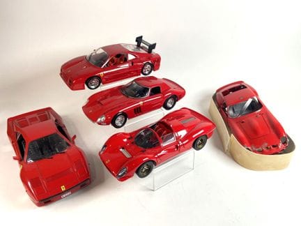 JOUEF EVOLUTION, 1/18e.
- FERRARI GTO Evoluzione 
