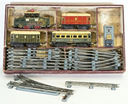 JEP, Unis France 0 scale, set as-is, contents:
 - 