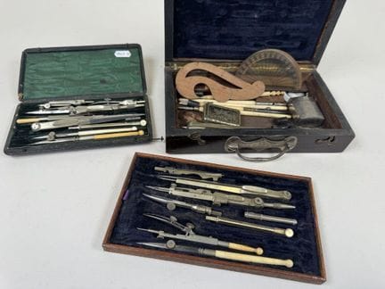 Rosewood compass case, with metal and synthetic iv