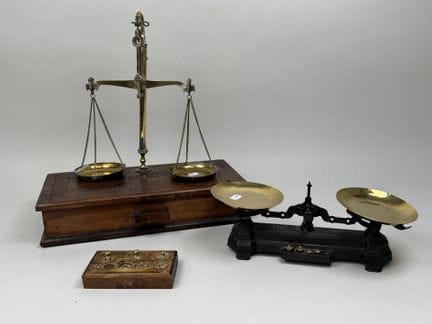 Set composto da:
- UNIS FRANCE - JEP.
Piccola bila