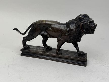 19th-century French school.
Roaring lion.
Patinate