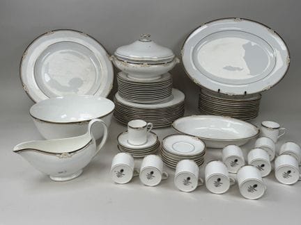 WEDGWOOD, Inghilterra.
Modello CAVENDISH.
Servizio