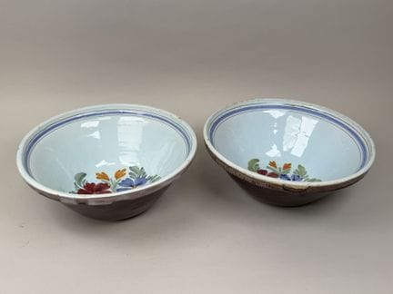 Two polychrome earthenware bowls known as "cul noi