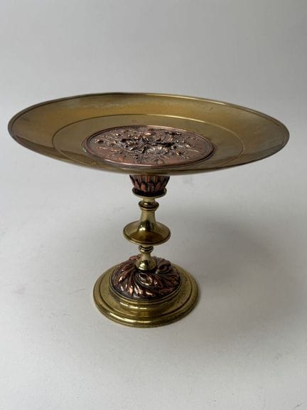 OUDRY Éditeurs.
Circular bowl on a brass and embos