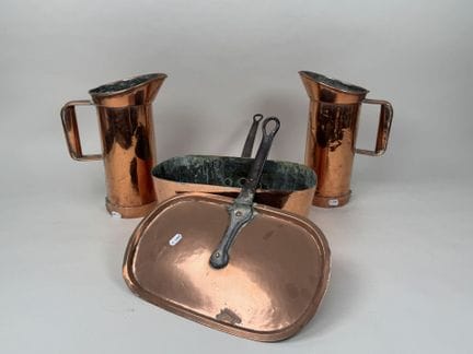 Set of copper and metal items consisting of:
- two