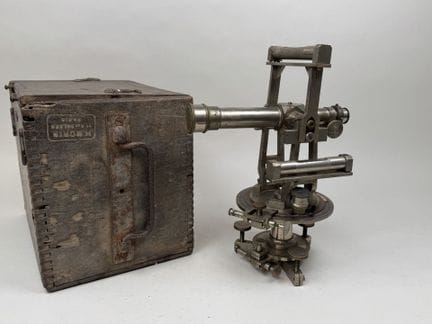 H. MORIN, Paris.
Metal tachymeter or theodolite.
H