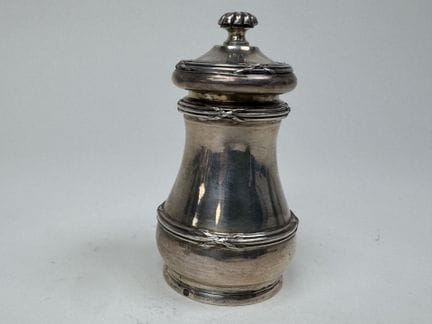 950/1000 silver pepper mill, Minerva hallmark, dec