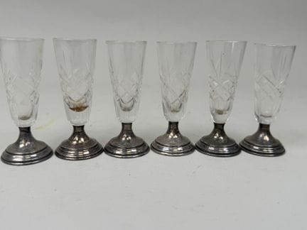 Set of 6 small cut crystal liqueur glasses with a 