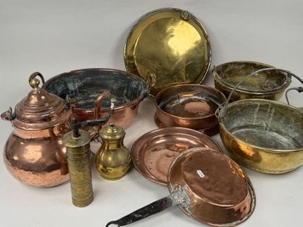 Large set of copper, brass, and metal items, inclu