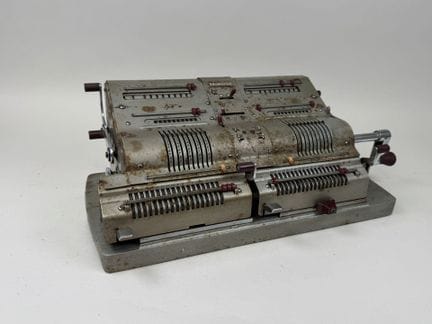 BRUNSVIGA.
Large metal calculating machine.
17 x 4