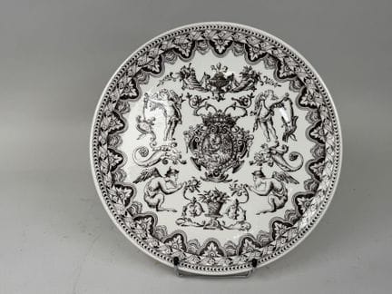 GIEN, France.
Commemorative circular plate made of